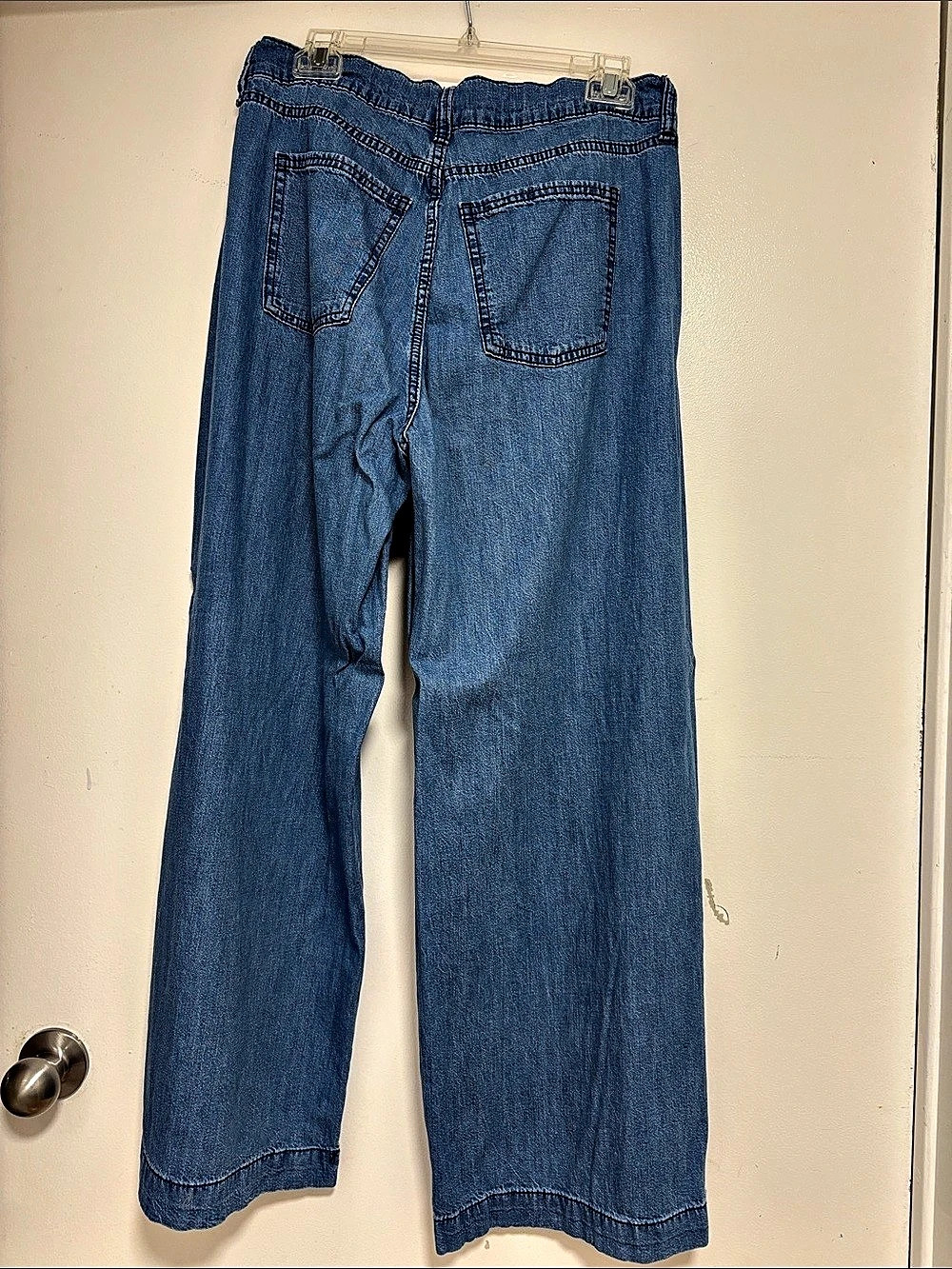 Old Navy High-Waisted Drapey Wide-Leg Jeans Blue Waist 10 - Picture 2 of 4